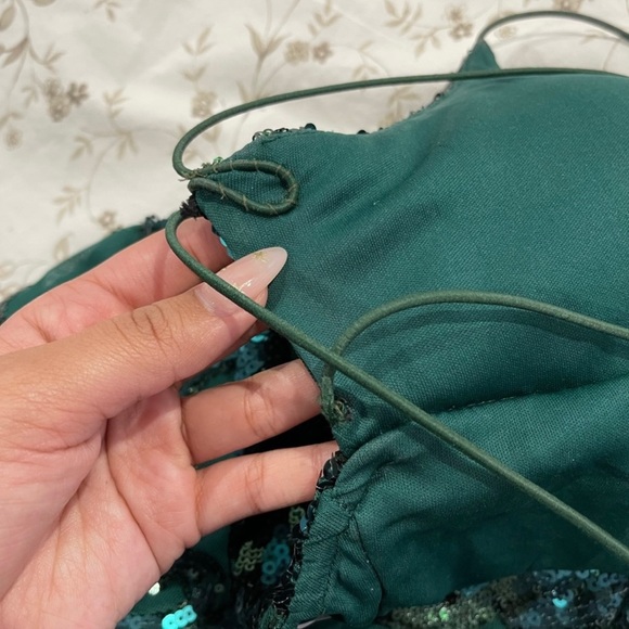 Emerald juniors sequin gown/ dress - Picture 12 of 16